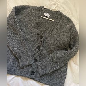 OLD KNIT NAVY CARDIGAN